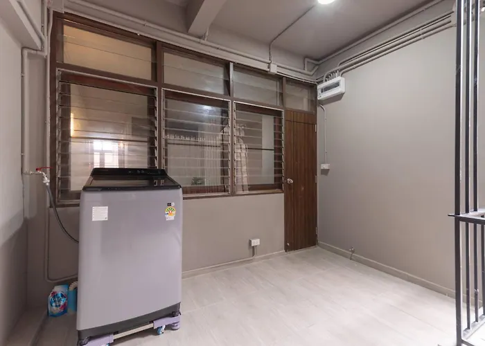 Thonglor|spacious 4br4ba, Fast-wifi, Netflix, Shop * Bangkok